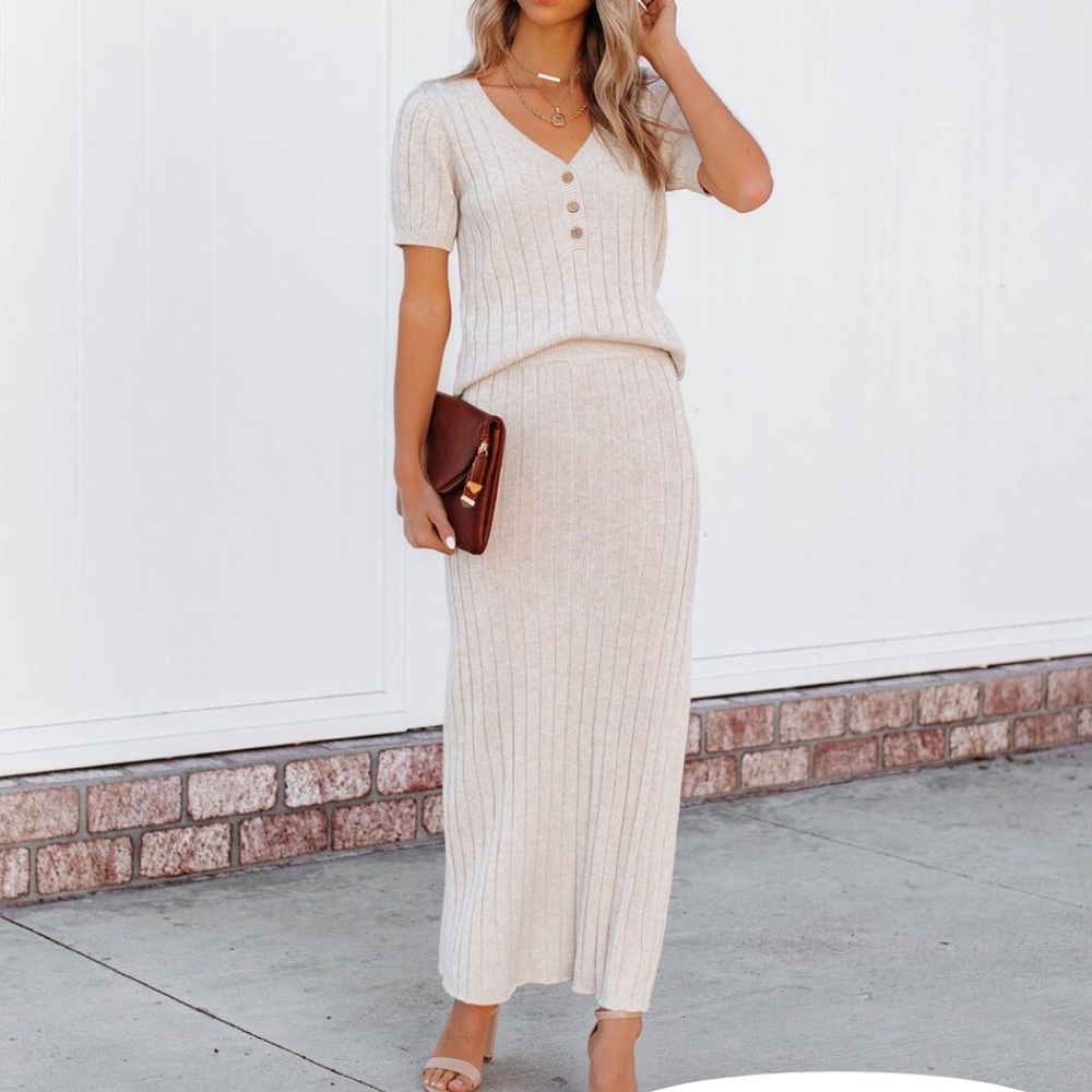 OCEANSIDE RIBBED KNIT MIDI SKIRT - CREAM